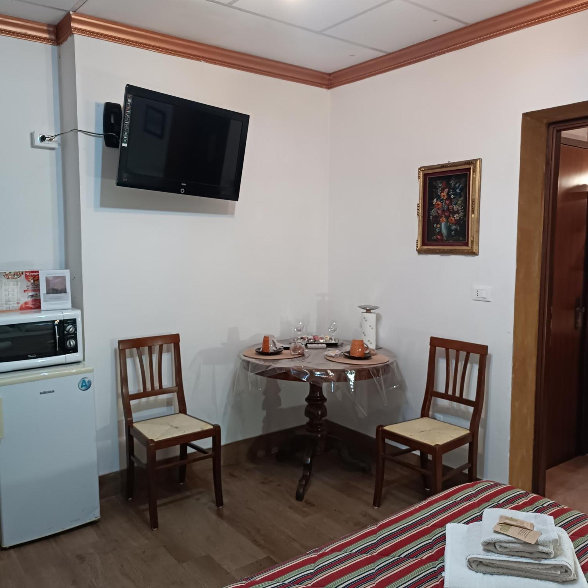 Ca' Le Rose Bed & Breakfast Bagnolo San Vito Exterior photo