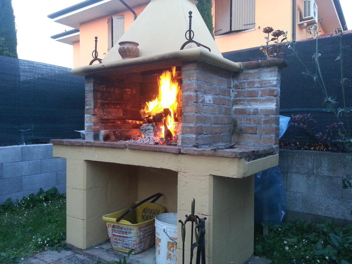 Ca' Le Rose Bed & Breakfast Bagnolo San Vito Exterior photo