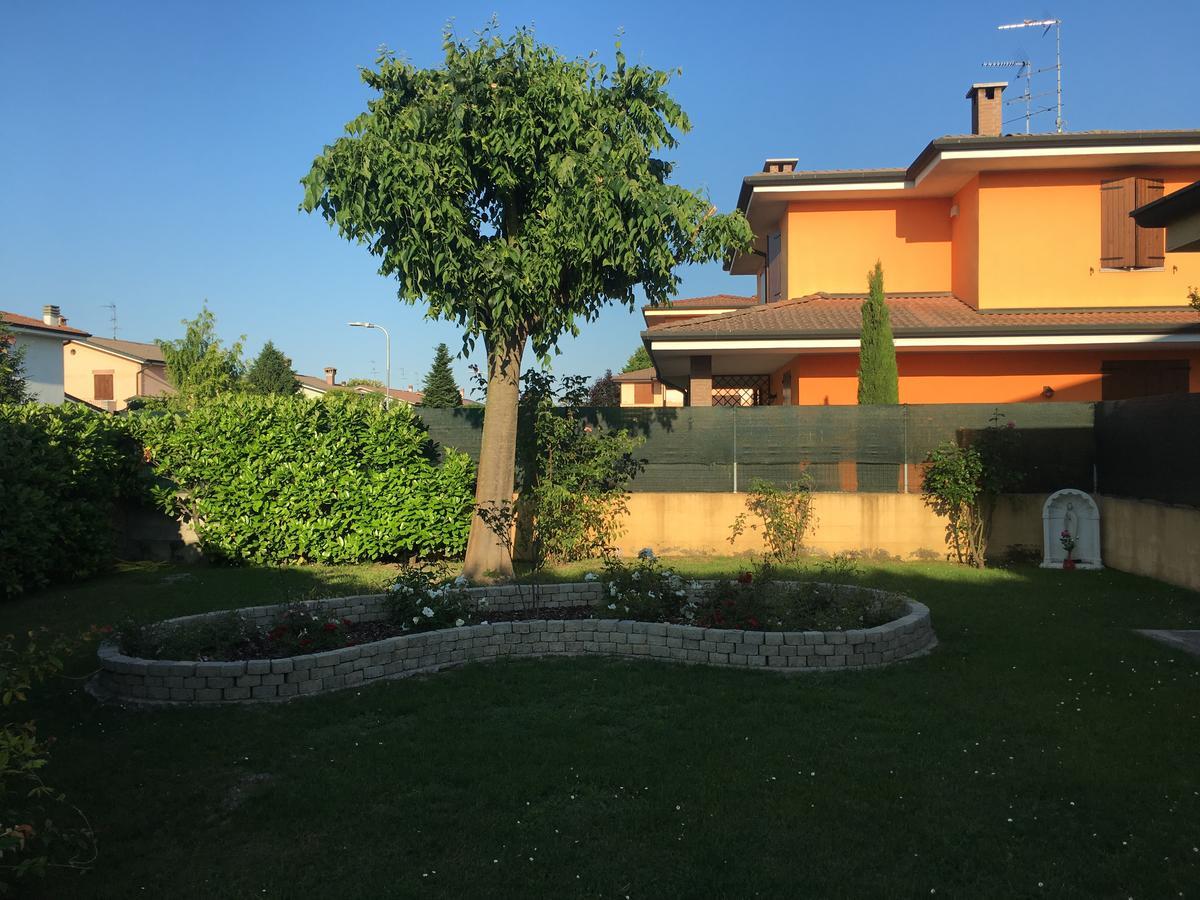 Ca' Le Rose Bed & Breakfast Bagnolo San Vito Exterior photo